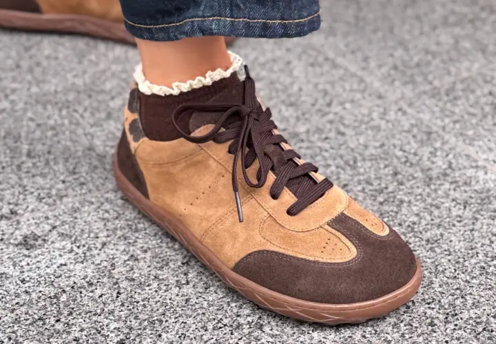 Buty na haluksy: Jak wybrać komfortowe i stylowe obuwie?