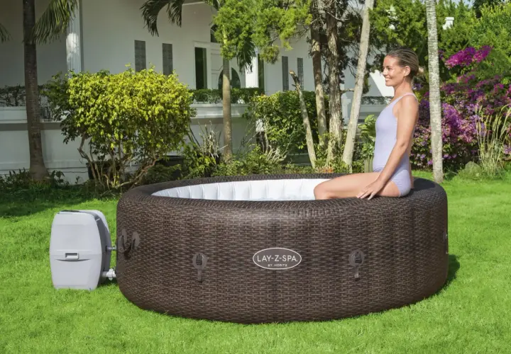 Jacuzzi ogrodowe Lay-Z-Spa: Wybierz idealne SPA i ciesz się relaksem!