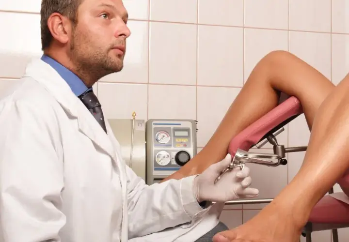 Badanie ginekologiczne: Zobacz, jak wygląda i zredukuj stres