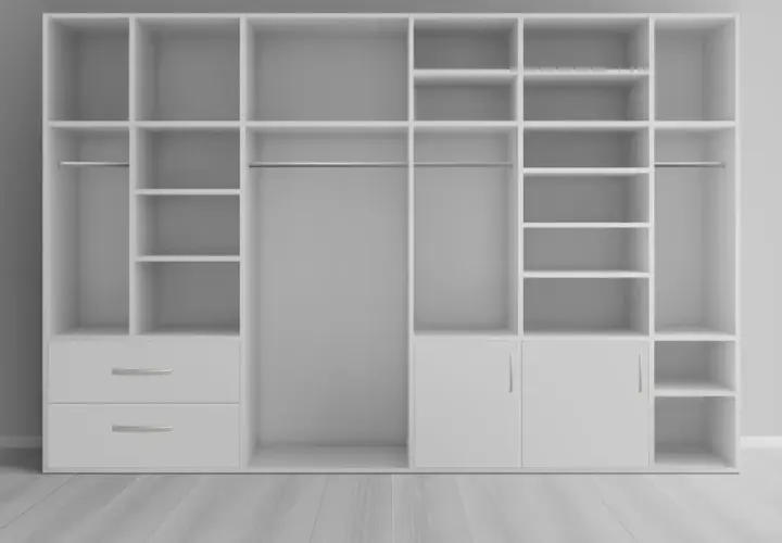Aménager un placard existant : étagères, penderies et tiroirs pour un rangement optimal.