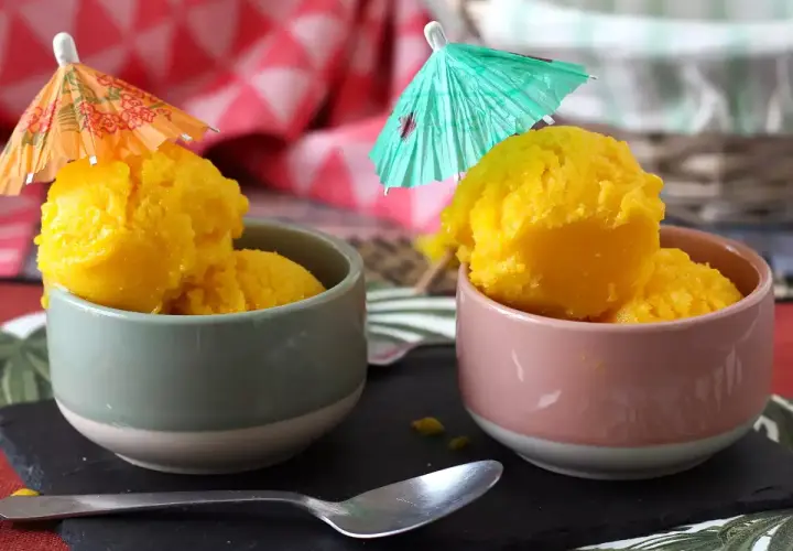 Jak zrobić lody sorbetowe? Gładki sorbet bez maszynki i kryształków