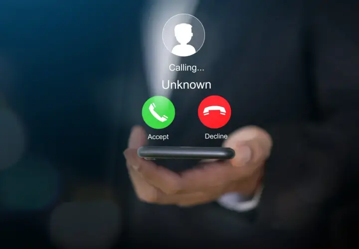Telefon dzwoni z nieznanego numeru. Czy to policja? Z jakiego numeru dzwoni policja?