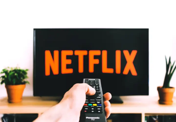 Jak wyłączyć Netflix na telewizorze i chronić swoje dane osobowe