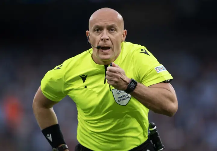 Ile zarabia sędzia w Lidze Mistrzów? Stawki i benefity UEFA