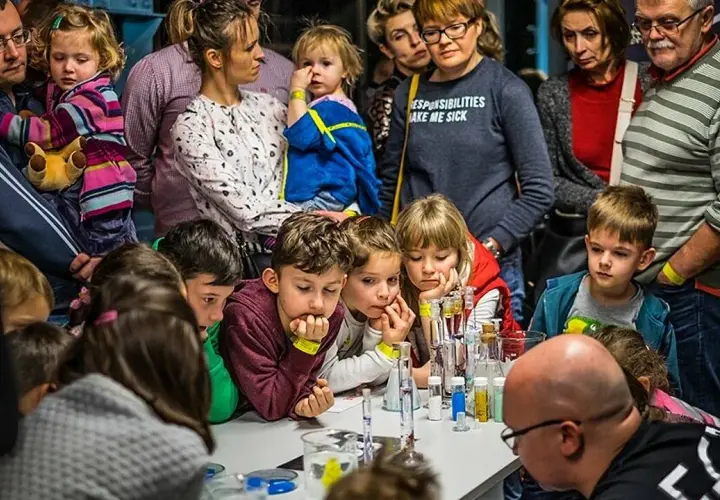 Gdzie w niedzielę z dzieckiem? Odkryj najlepsze atrakcje i pomysły