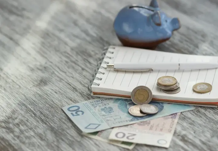 Ile wynosi renta socjalna z MOPS? Prawda o wysokości świadczenia