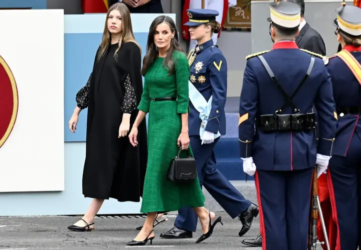El vestido verde tweed de Letizia hoy: marca, precio y cómo copiarlo