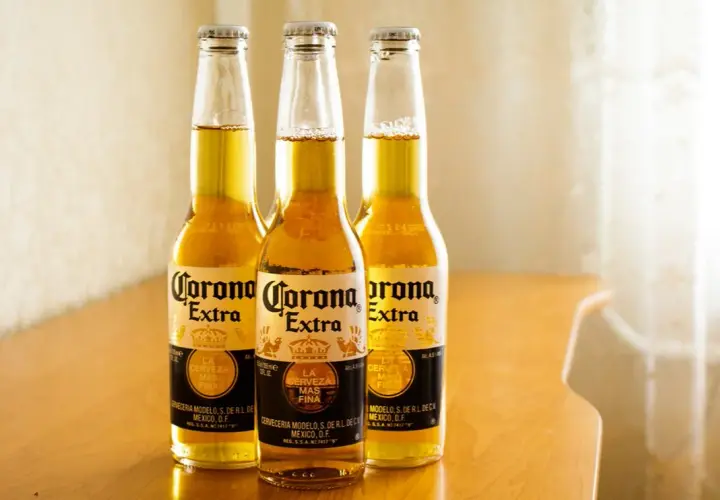 Gdzie kupić piwo Corona? Sprawdź najlepsze oferty w Polsce
