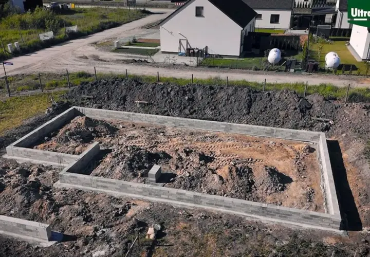 Izolacja fundamentów krok po kroku: Poradnik i koszty