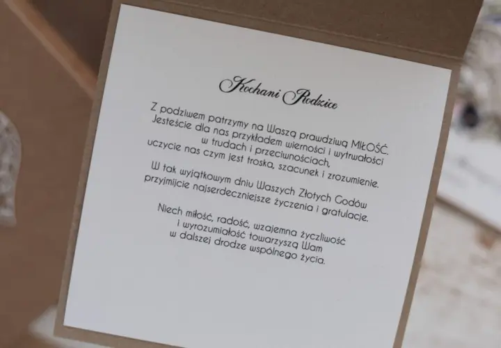 Złote Gody rodziców. Wzruszające życzenia na 25 rocznicę ślubu, pełne miłości, szacunku i gratulacji.
