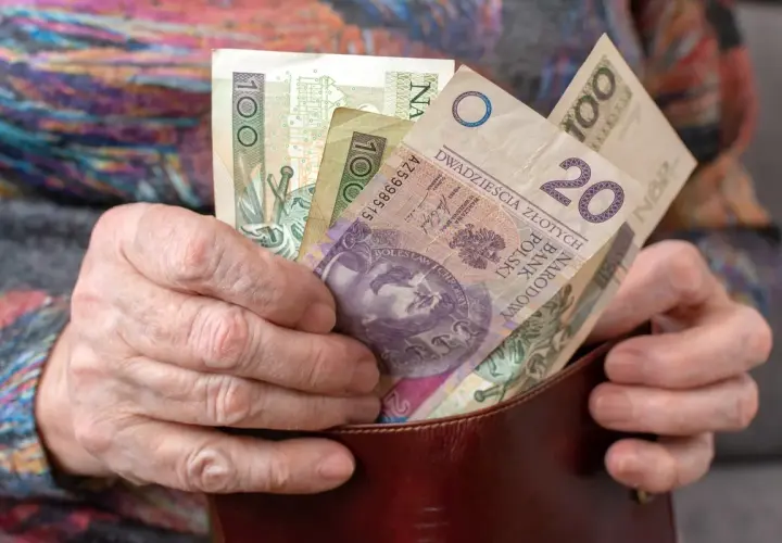 6000 brutto emerytury ile to netto? Sprawdź ile zostanie na rękę