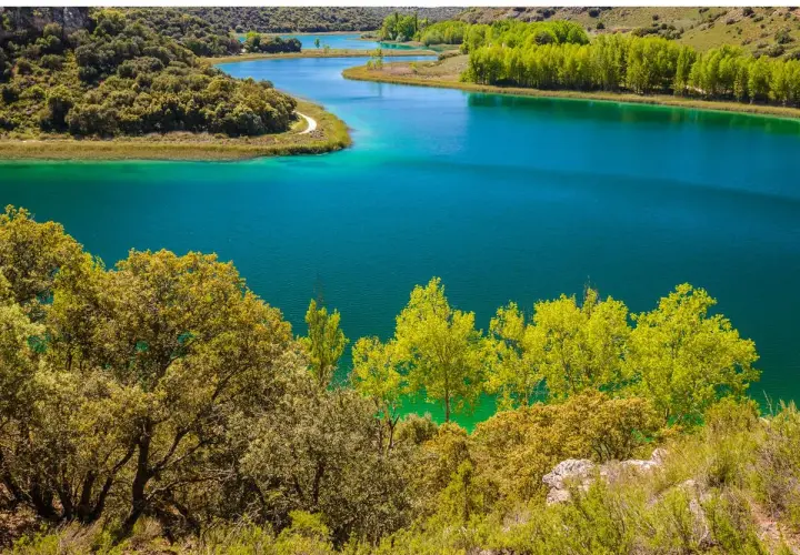 Lagos de España: maravillas naturales que no te puedes perder