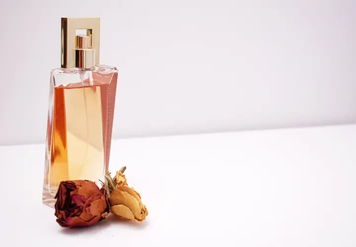 Czy perfumy.pl są oryginalne? Sprawdź, zanim kupisz!