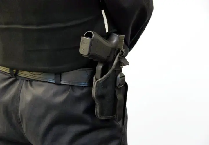 Kwalifikowany pracownik ochrony: Jak uniknąć problemów ze szkoleniem co 5 lat