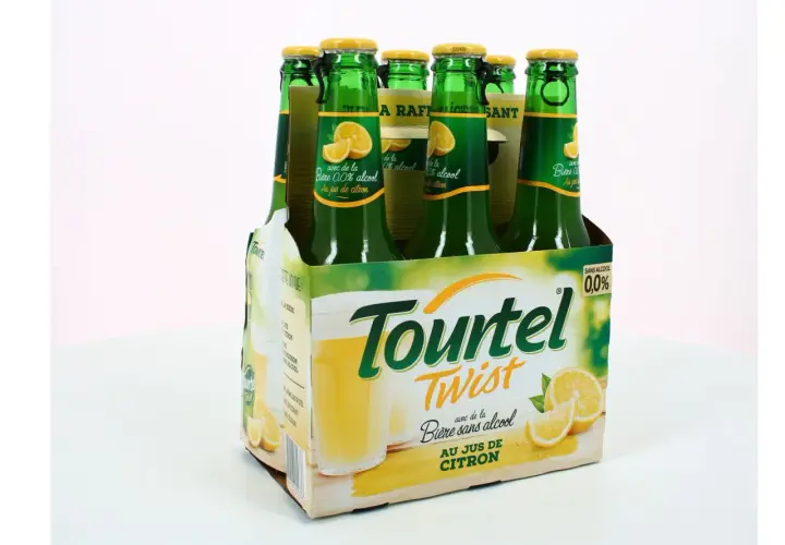 Pack de 6 bières Tourtel Twist citron sans alcool. Attention, le goût est si bon qu'il y a un tourtel twist danger de tout boire d'un coup !
