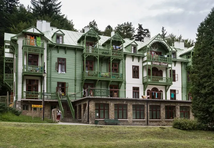 Sanatorium Biały Orzeł Iwonicz-Zdrój: Czy to miejsce dla Ciebie?