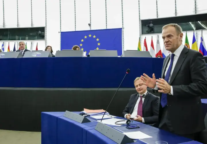 Ile zarabia Donald Tusk w Unii Europejskiej? Zaskakujące szczegóły jego pensji