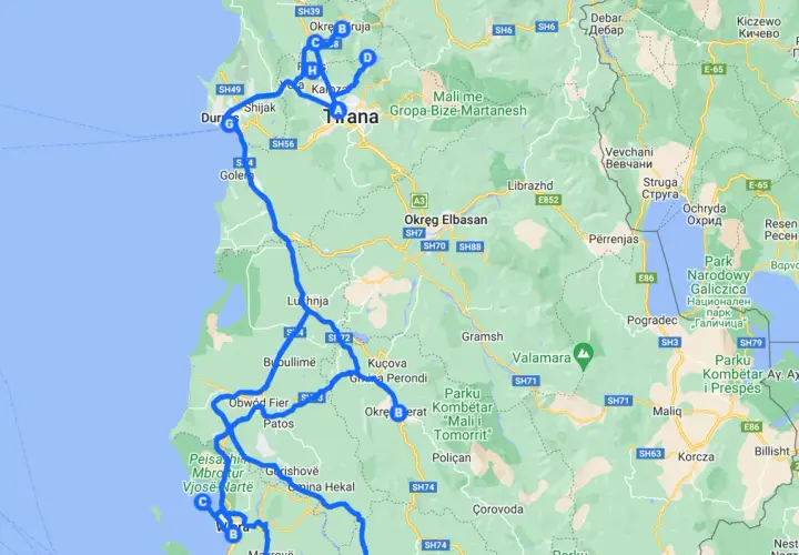 Trasa kamperem po Albanii: od Durrës przez Tiranę, Elbasan, Berat, aż po Pogradec nad jeziorem Ochrydzkim.
