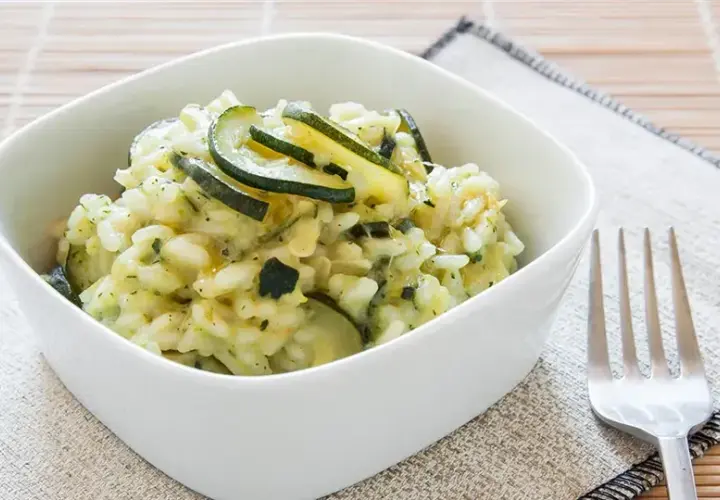Jakie warzywa do risotto? Odkryj najlepsze składniki na smakowite danie