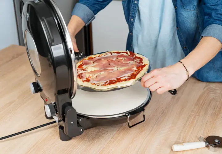 Jak idealnie piec pizzę Dr. Oetker: sprawdzone wskazówki i czasy pieczenia