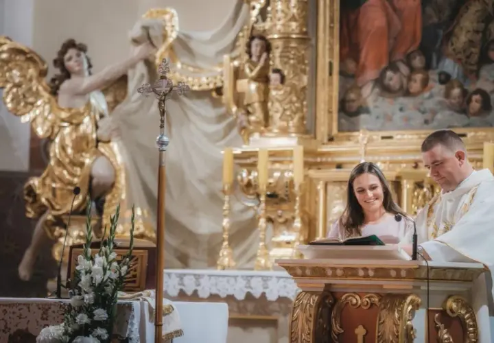 Ile trwa msza weselna? Poznaj czas, który warto uwzględnić w planach