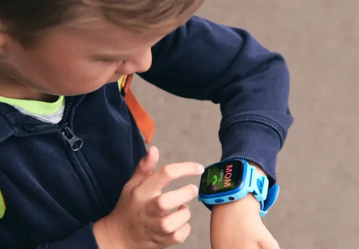 Jaki smartwatch dla dziecka wybrać: 8 najlepszych modeli według rodziców