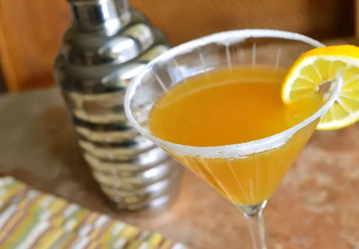 Jak zrobić piwo owocowe (pastry sour) żeby nie było zbyt kwaśne? Ten drink z cytryną i cukrowym rantem wygląda pysznie!