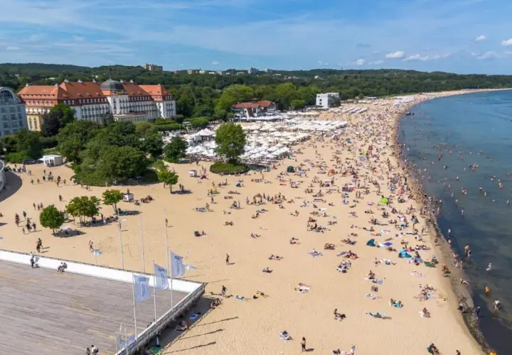Ile stopni ma Bałtyk dziś? Sprawdź, gdzie jest najcieplejsza woda!