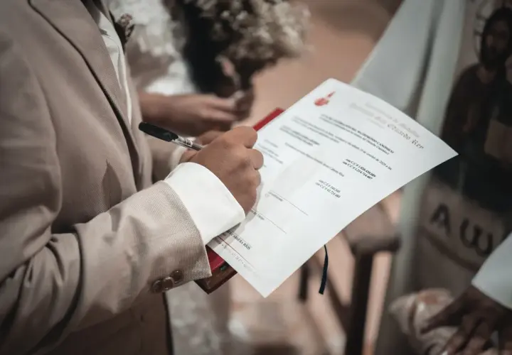 Do którego USC przed ślubem? Kluczowe terminy i dokumenty do złożenia