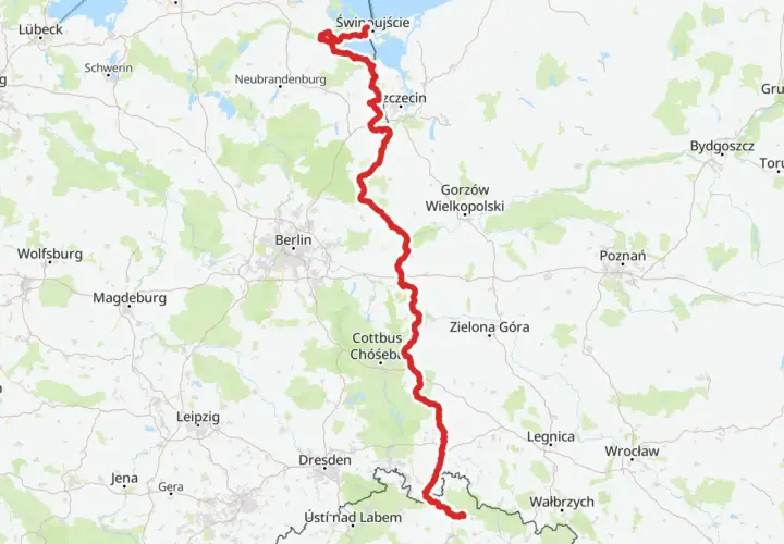 Mapa pokazuje przebieg szlaku rowerowego Odra-Nysa, od Świnoujścia po Czechy. Idealne miejsce na planowanie noclegów.