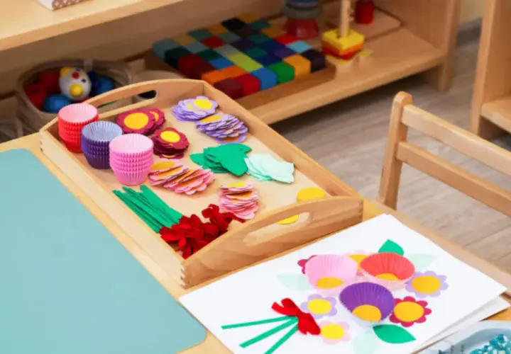 Przedszkole Montessori co to? Kluczowe zasady i korzyści dla dzieci