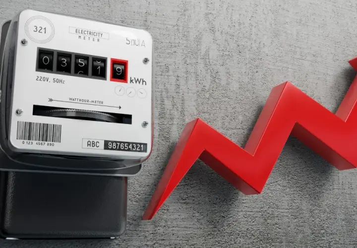 Cena 1 kWh prądu 2026: Jak obniżyć rachunki po uwolnieniu?