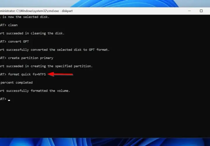 Diskpart-Befehle: Datenträger bereinigen, GPT konvertieren, Partition erstellen und mit NTFS formatieren.