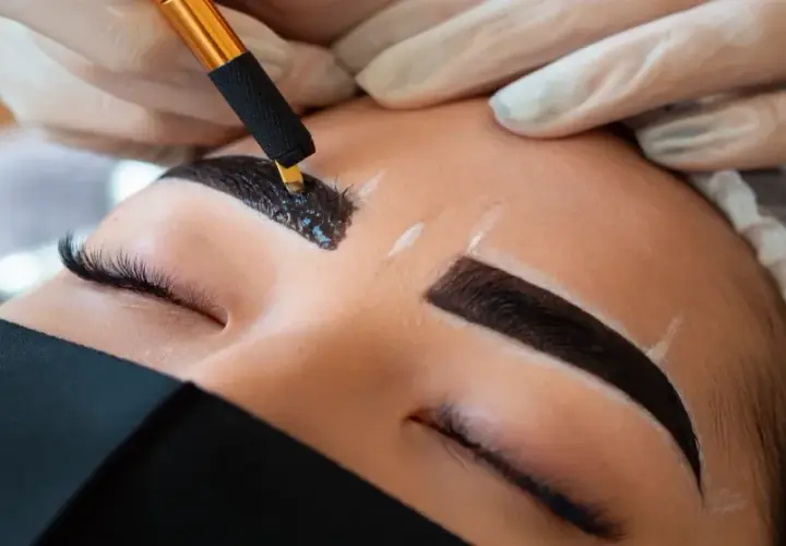 Henna i regulacja brwi: Od 30 do 170 zł co wybrać?