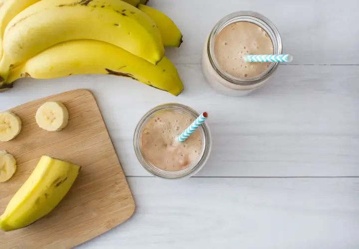 Idealny koktajl bananowy? Przepisy, triki i wartości odżywcze