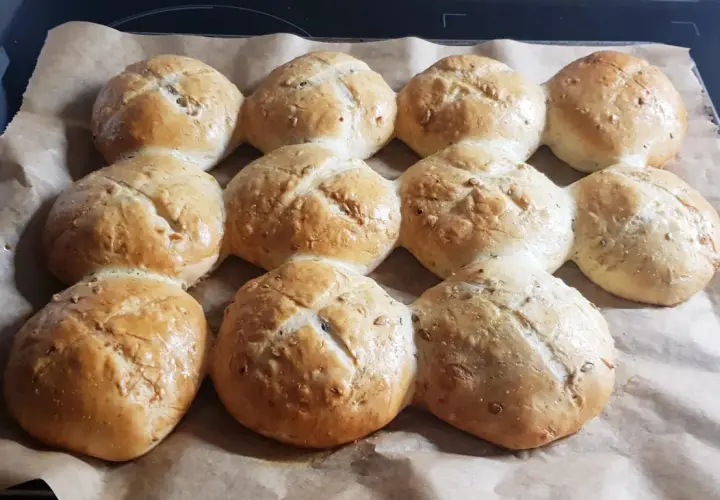 Thermomix: Bezglutenowe bułki jak z piekarni? Odkryj przepis!