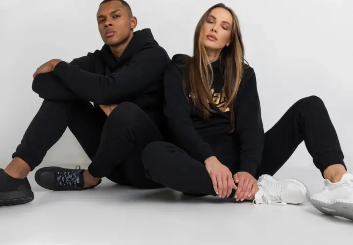 Jakie buty do dresów? Przewodnik po modnych i zaskakujących stylizacjach.