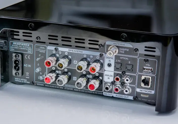 Wzmacniacz Denon czy Marantz – który model zapewni lepszy dźwięk?