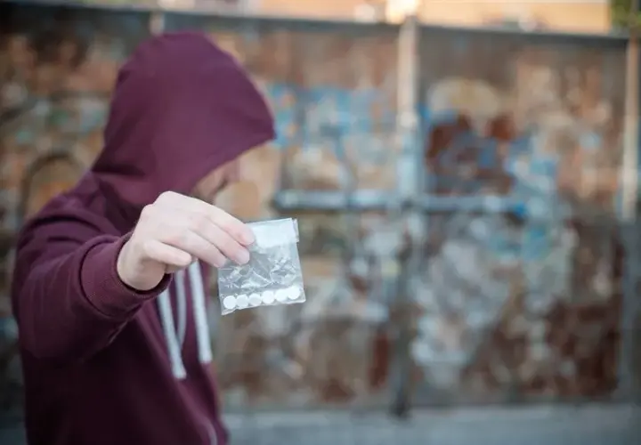 Ile działek z 1 grama amfetaminy? Poznaj fakty i zagrożenia