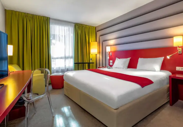 Hôtel pas cher Avignon : Réservez malin et économisez !