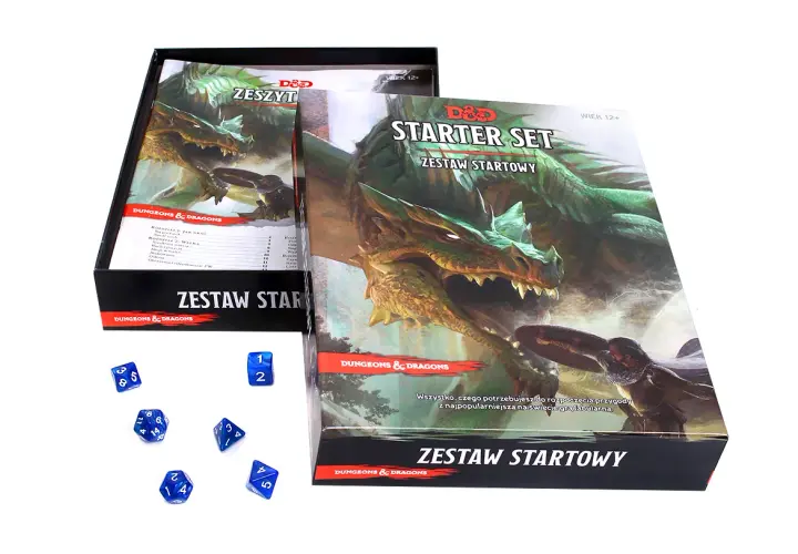 Zestaw startowy Dungeons & Dragons z kostkami. Smok i rycerz na okładce zapraszają do przygody.