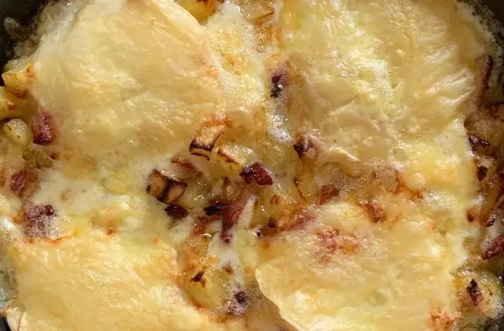 Tartiflette: Odkryj sekrety idealnej zapiekanki z Górnej Sabaudii