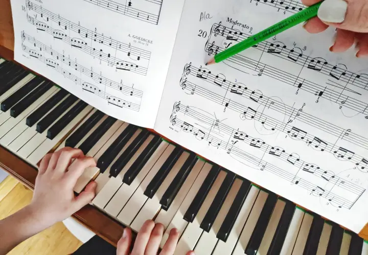 Szczęście trzeba rwać jak świeże wiśnie nuty do nauki gry na instrumencie