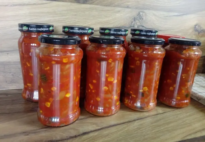 Sos do spaghetti z cukinią do słoików – idealny przepis na zimę