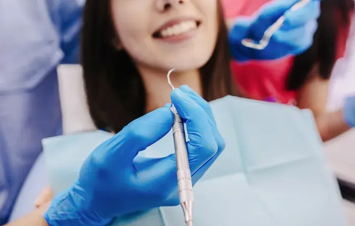 Co ile chodzić do dentysty, aby uniknąć problemów ze zdrowiem jamy ustnej?