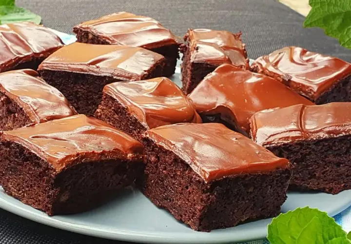 Pyszne keto ciasta przepis na zdrowe i niskokaloryczne desery