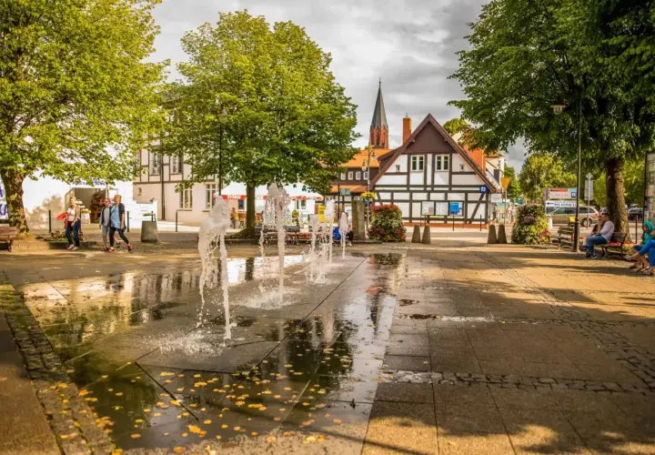 Ile mieszkańców ma Ustka? Zaskakujące dane o ludności tego miasta