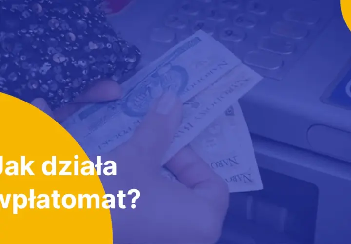 Dłoń z banknotami zbliża się do wpłatomatu. Dowiedz się, jak wpłacić pieniądze w bankomacie.