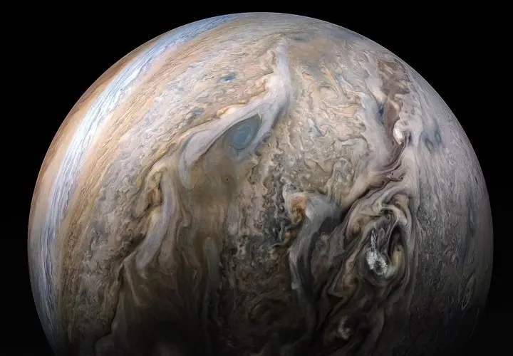 Wspaniałe zdjecia planet! Jupiter w całej okazałości, z wirującymi chmurami i burzami, jak na obrazach z kosmosu.