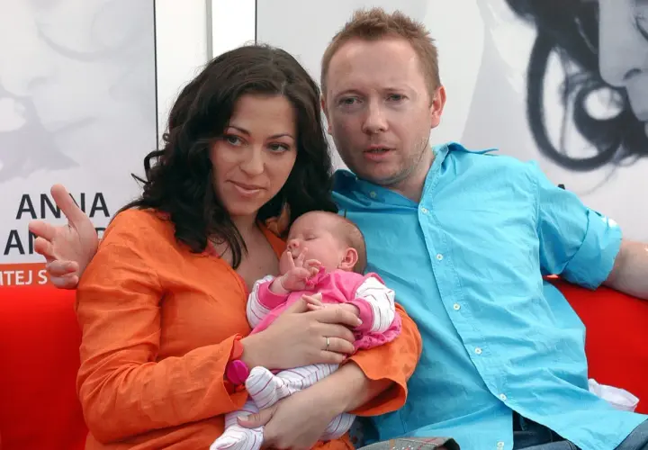 Natalia Kukulska z mężem i maleńkim dzieckiem. Rodzina prezentuje swoje najcenniejsze skarby.